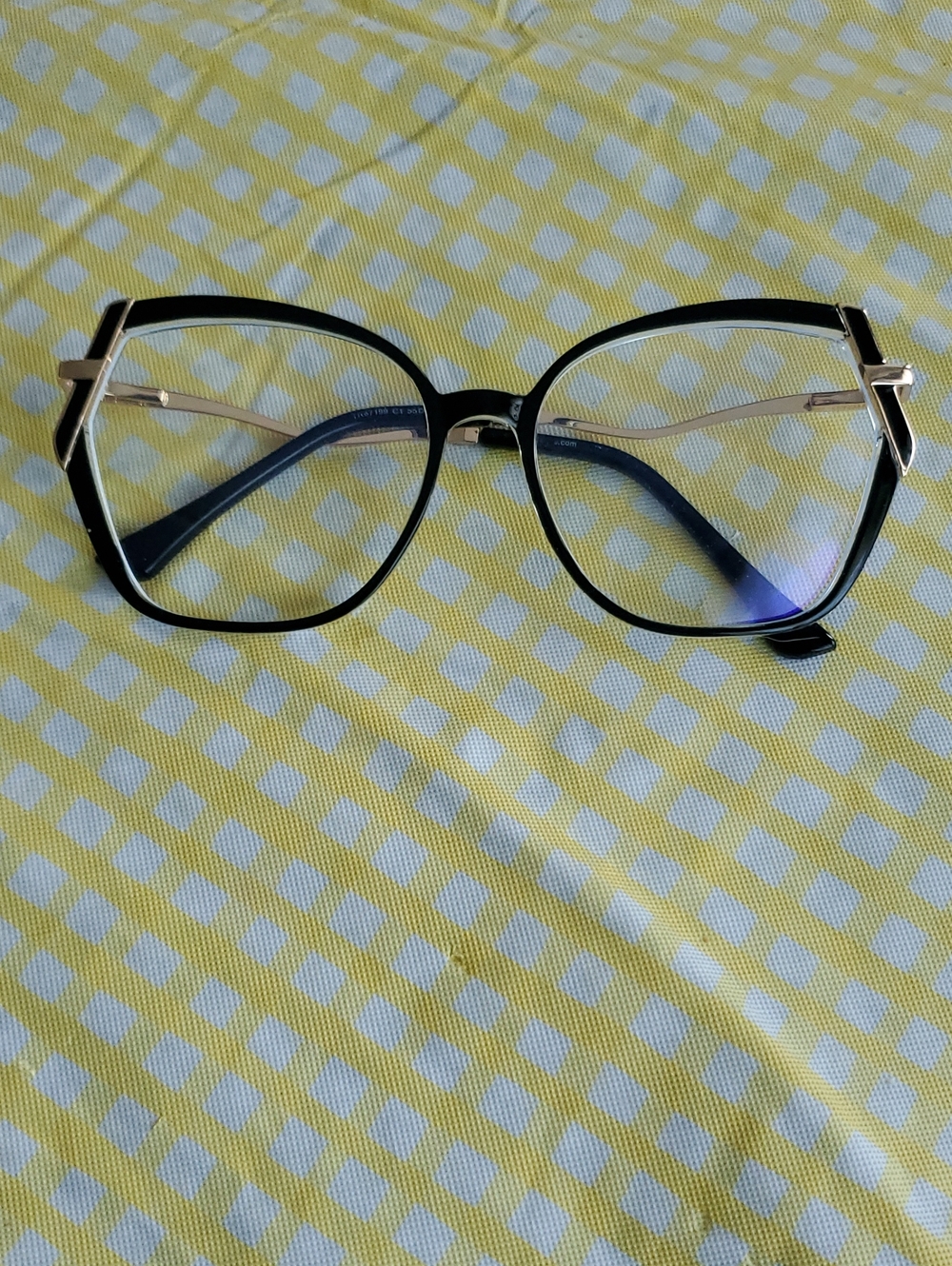 Black Cat-Eye Women's Fashion Eyeglasses - Unbranded